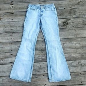 Levi's Silvertab size 3 Vintage Mom Flare Jeans